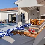 Zen Ferienhaus Tinj