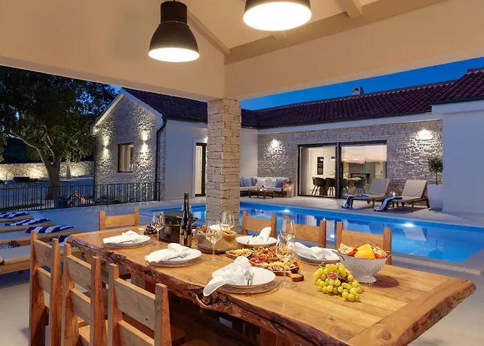 Vakantiehuis Zen Tinj