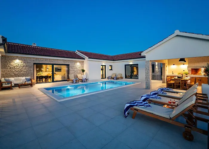 Zen Vakantiehuis Tinj